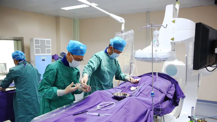 郑州阳城医院胸痛中心在春节假期连续两天成功救治两名急性心梗患者